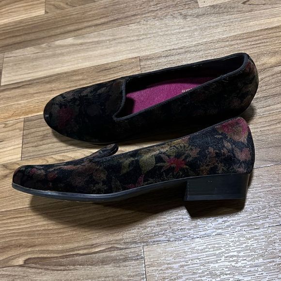 Munro Sz 8 American Proper Perfect Fit Floral Velvet‎ Lulu Slip On Loafers - Picture 1 of 7